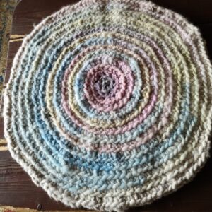 Runder Teppich aus Alpakawolle